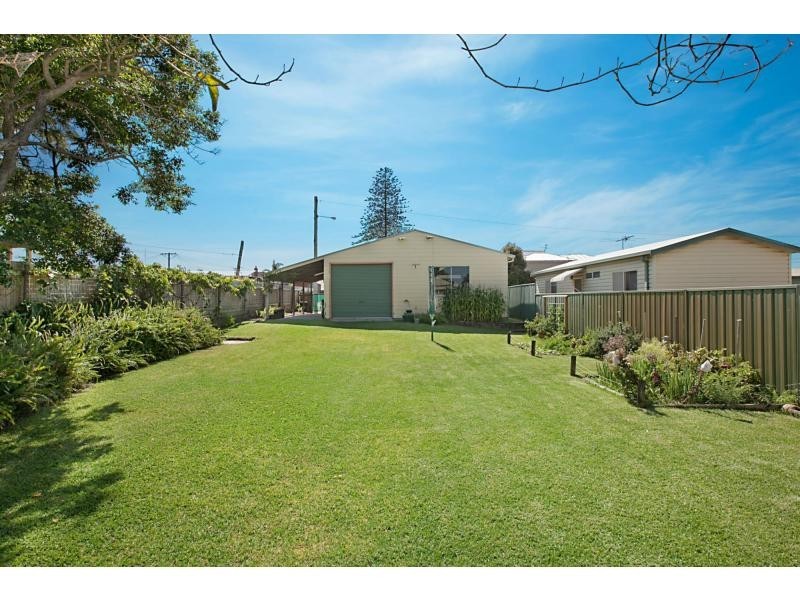 46 Fullerton Street, Stockton NSW 2295