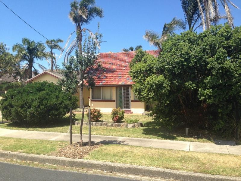 3 Beeston Road, Stockton NSW 2295