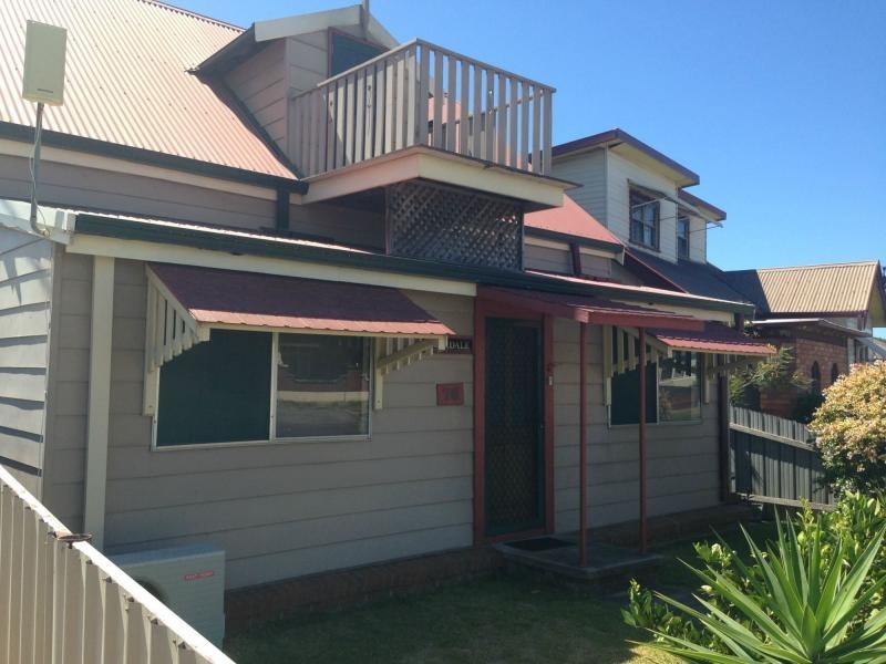 76 Fullerton Street, Stockton NSW 2295