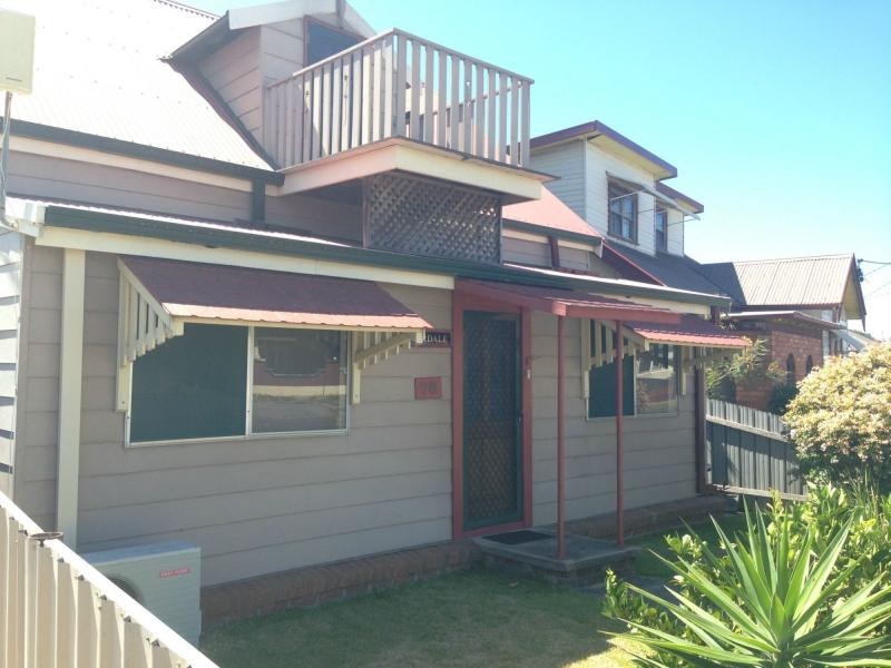 76 Fullerton Street, Stockton NSW 2295