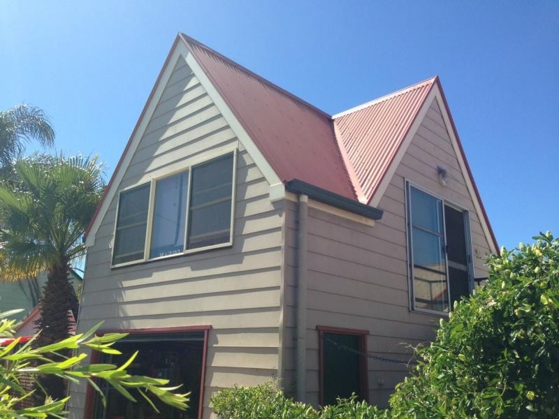 76 Fullerton Street, Stockton NSW 2295