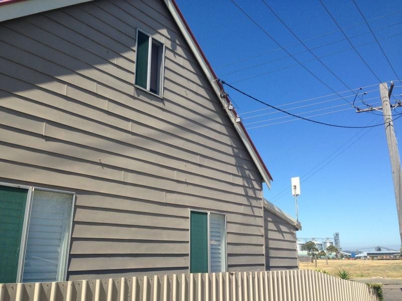 76 Fullerton Street, Stockton NSW 2295