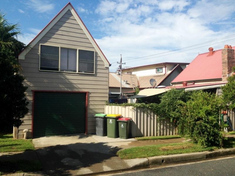 76 Fullerton Street, Stockton NSW 2295