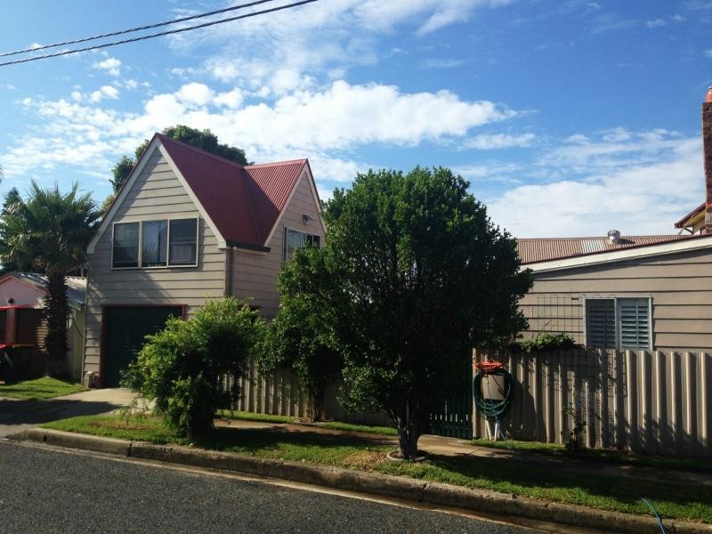 76 Fullerton Street, Stockton NSW 2295