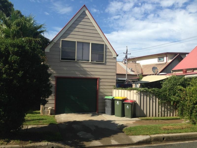 76 Fullerton Street, Stockton NSW 2295