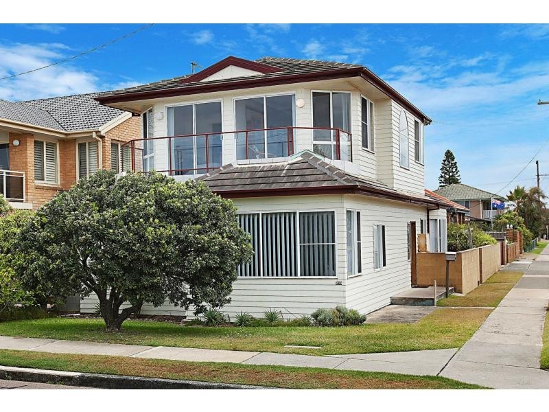 209 Mitchell Street, Stockton NSW 2295