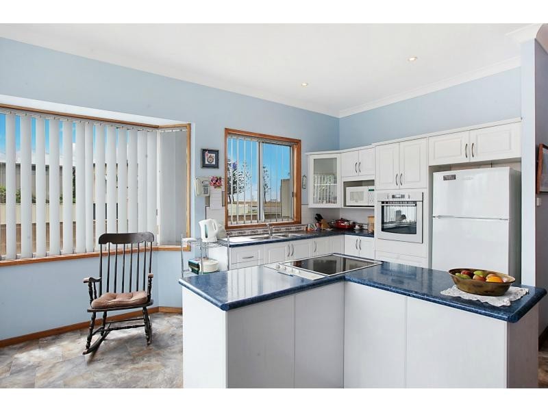 209 Mitchell Street, Stockton NSW 2295