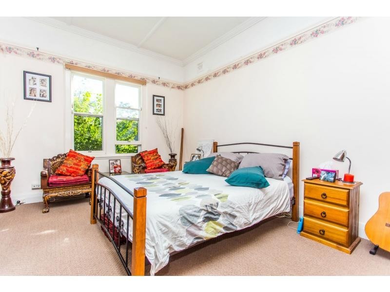 25 Queen Street, Stockton NSW 2295