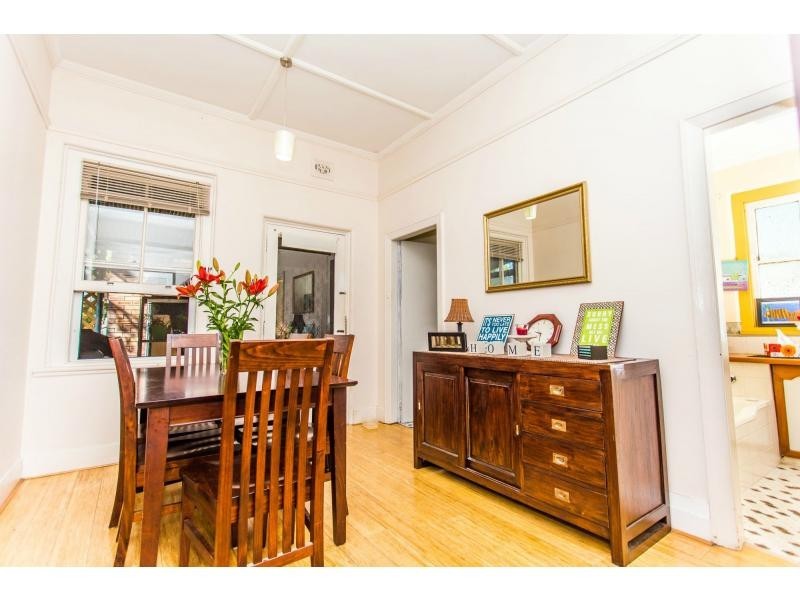 25 Queen Street, Stockton NSW 2295