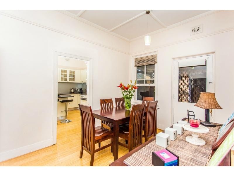 25 Queen Street, Stockton NSW 2295