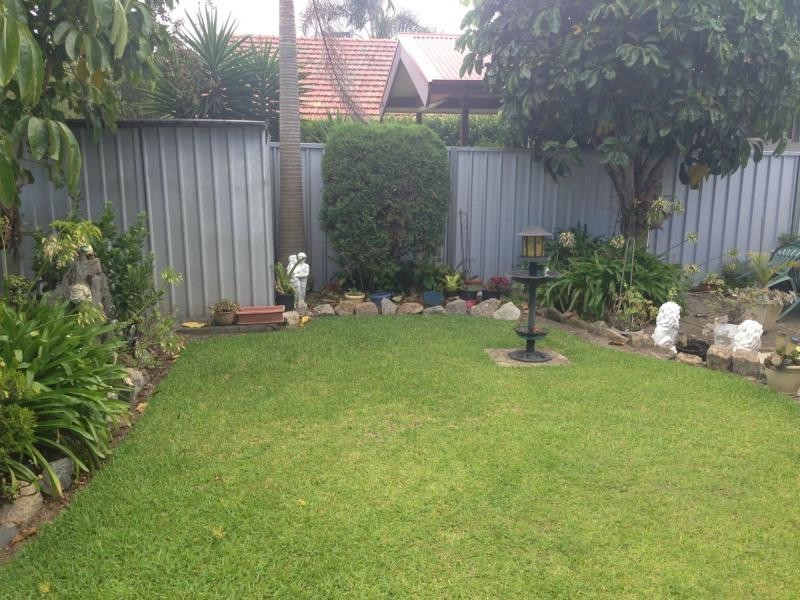 65 Fullerton Street, Stockton NSW 2295