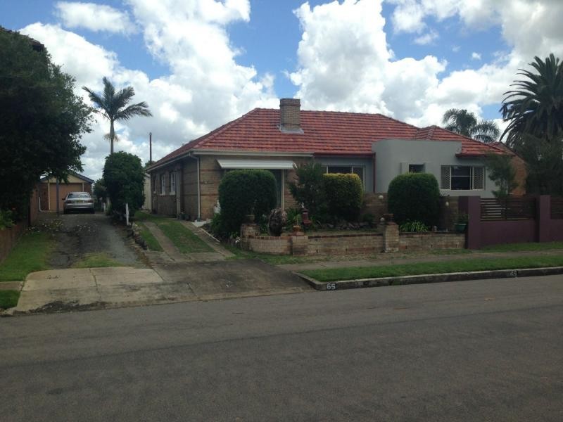 65 Fullerton Street, Stockton NSW 2295