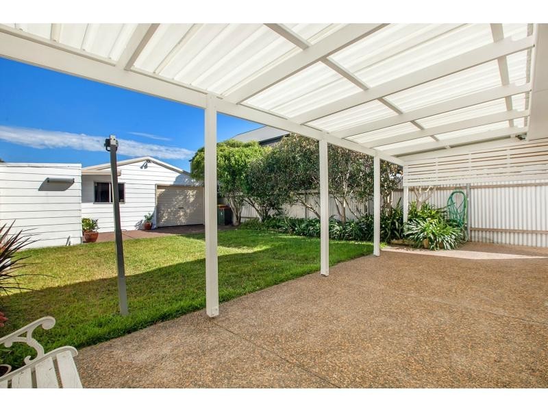 213 Dunbar Street, Stockton NSW 2295