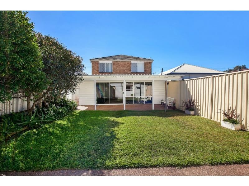 213 Dunbar Street, Stockton NSW 2295
