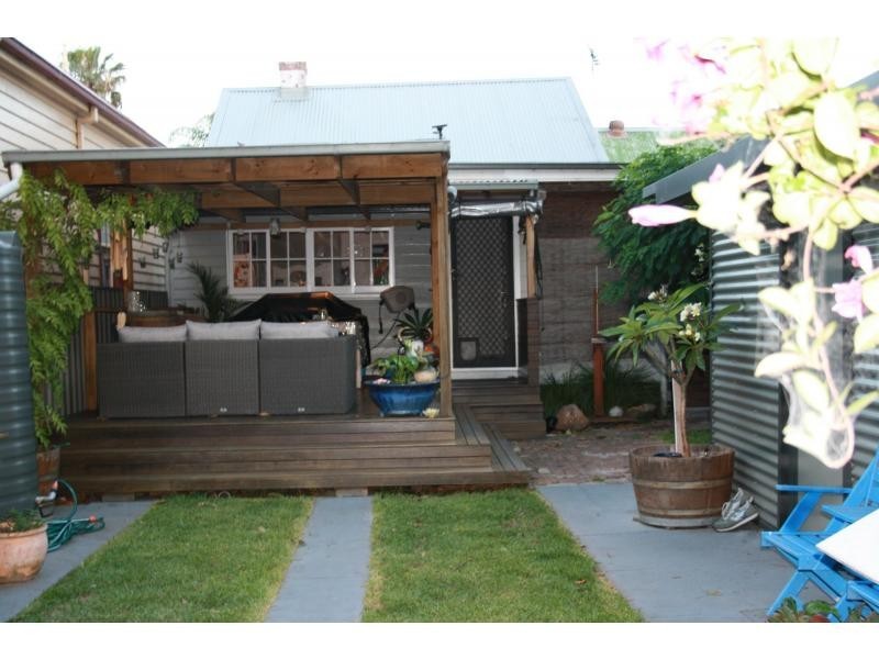 52 Phoebe Street, Islington NSW 2296