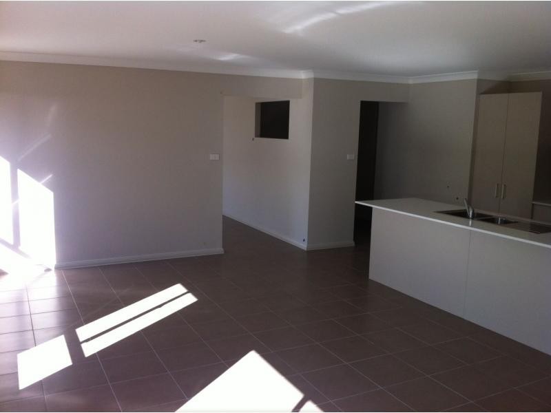 11 Providence Avenue, Fern Bay NSW 2295