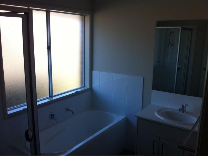 11 Providence Avenue, Fern Bay NSW 2295