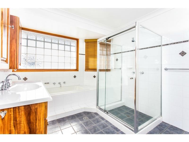 23 Roxburgh Street, Stockton NSW 2295