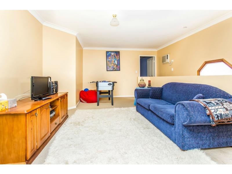 23 Roxburgh Street, Stockton NSW 2295