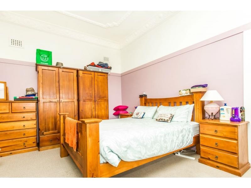 23 Roxburgh Street, Stockton NSW 2295