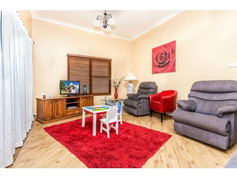 23 Roxburgh Street, Stockton NSW 2295