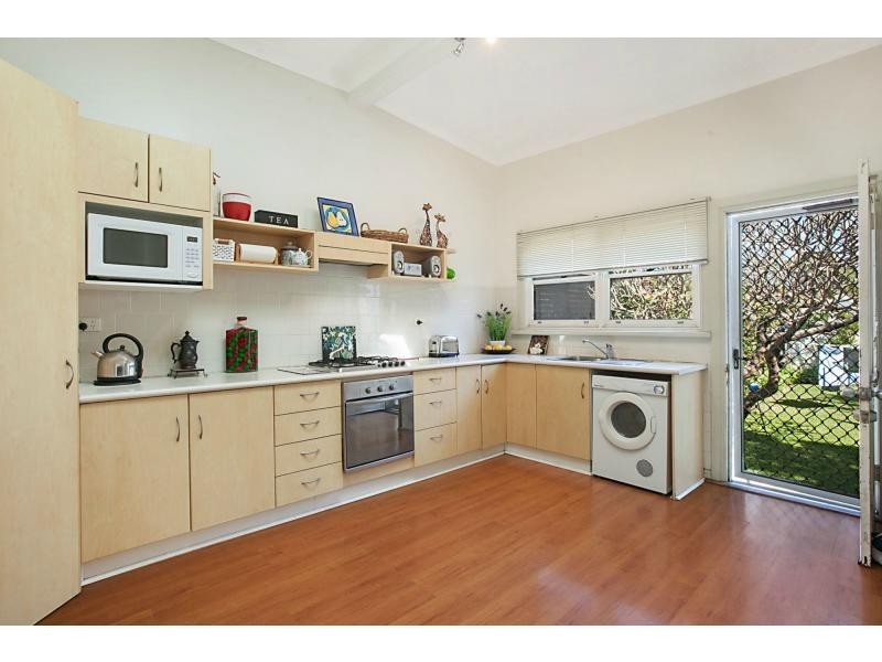 5 Forfar Street, Stockton NSW 2295