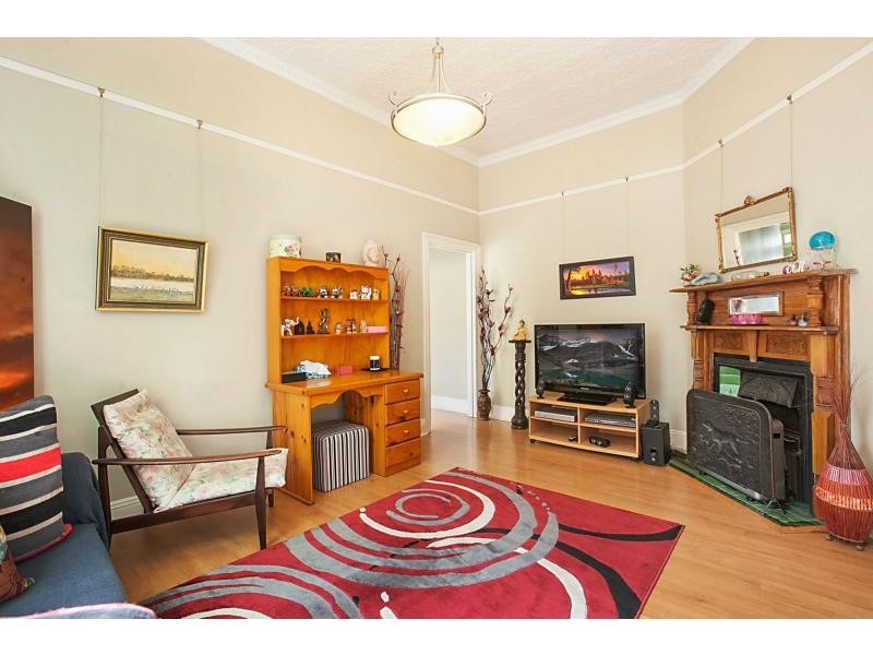 5 Forfar Street, Stockton NSW 2295