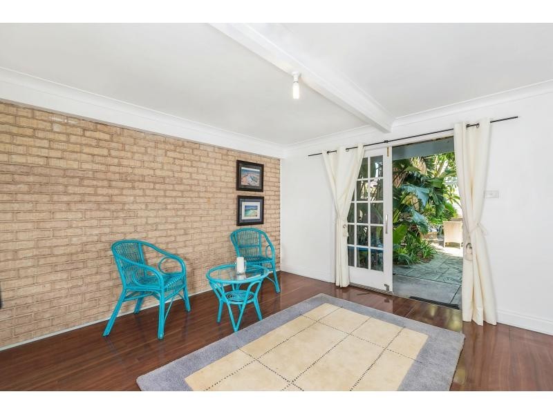 103 Roxburgh Street, Stockton NSW 2295