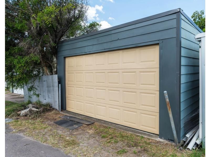 103 Roxburgh Street, Stockton NSW 2295