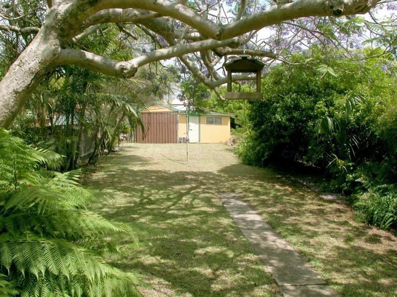 37 Roxburgh Street, Stockton NSW 2295