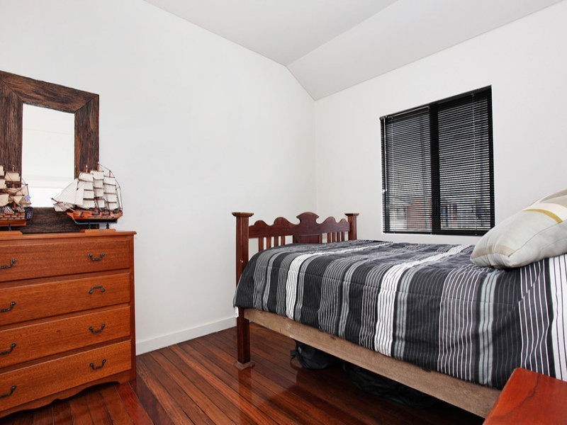 268 Fullerton Street, Stockton NSW 2295