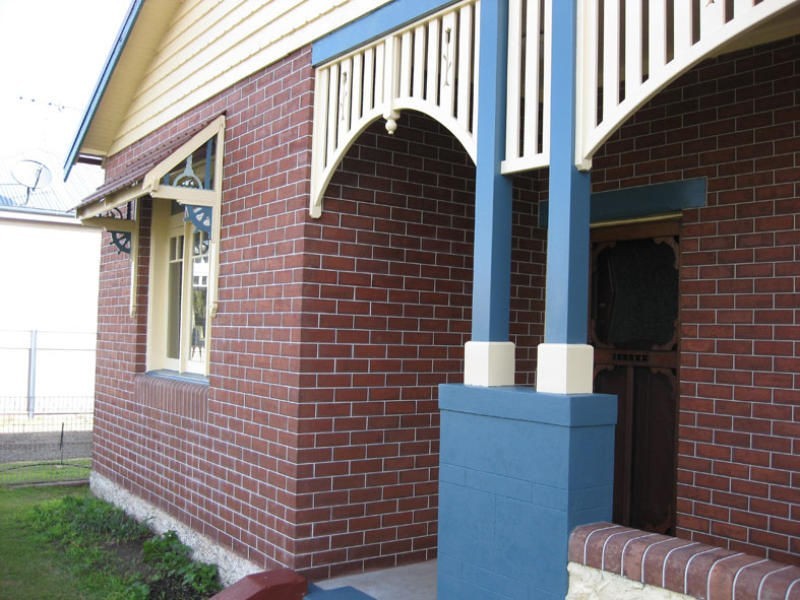 5 Douglas Street, Stockton NSW 2295