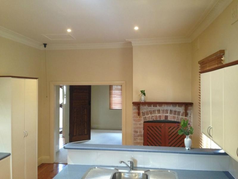 5 Douglas Street, Stockton NSW 2295