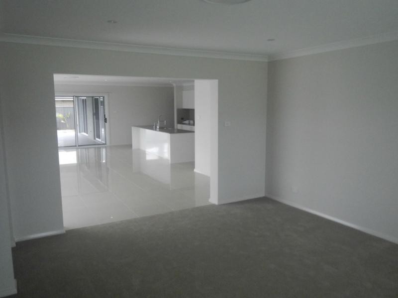 7 Oimara Street, Fern Bay NSW 2295