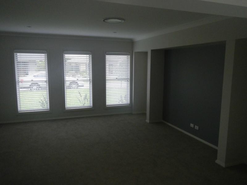 7 Oimara Street, Fern Bay NSW 2295