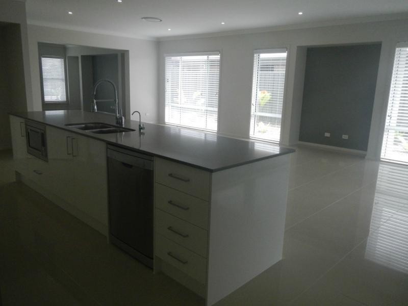 7 Oimara Street, Fern Bay NSW 2295