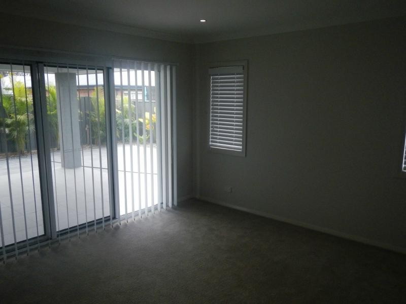 7 Oimara Street, Fern Bay NSW 2295