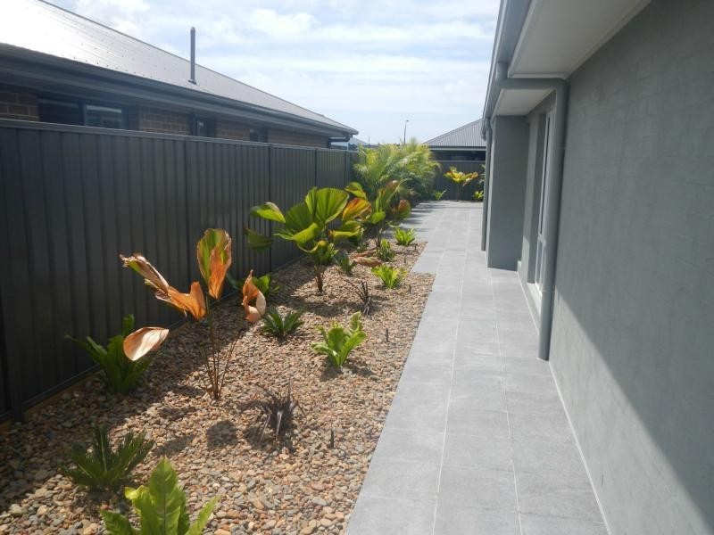 7 Oimara Street, Fern Bay NSW 2295