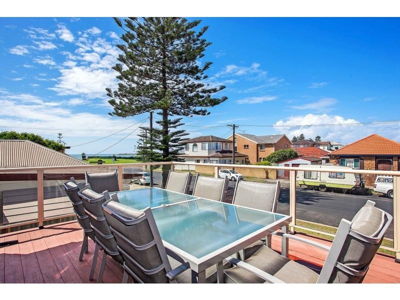 4 Pembroke Street, Stockton NSW 2295