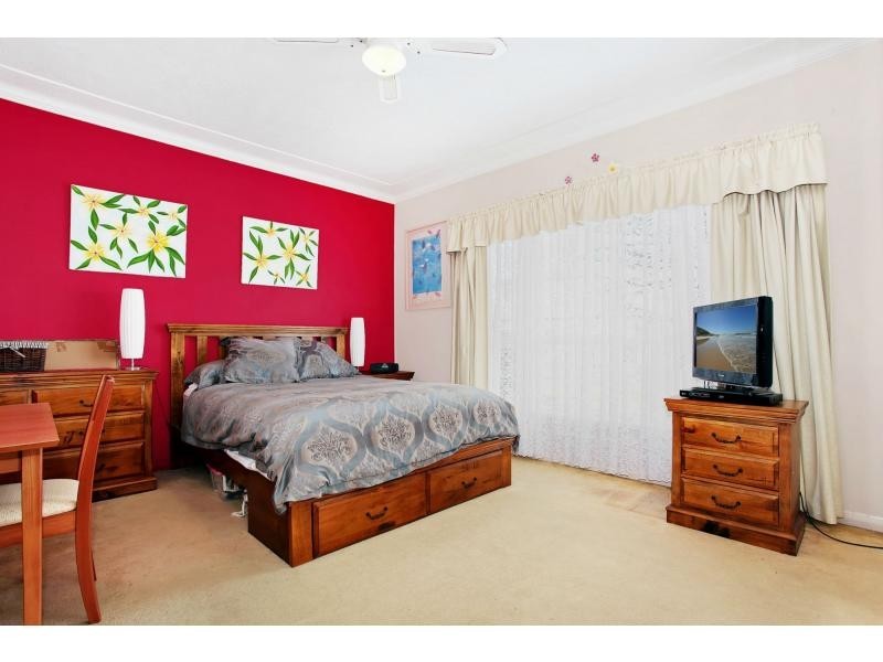 4 Pembroke Street, Stockton NSW 2295