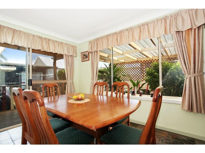 4 Pembroke Street, Stockton NSW 2295