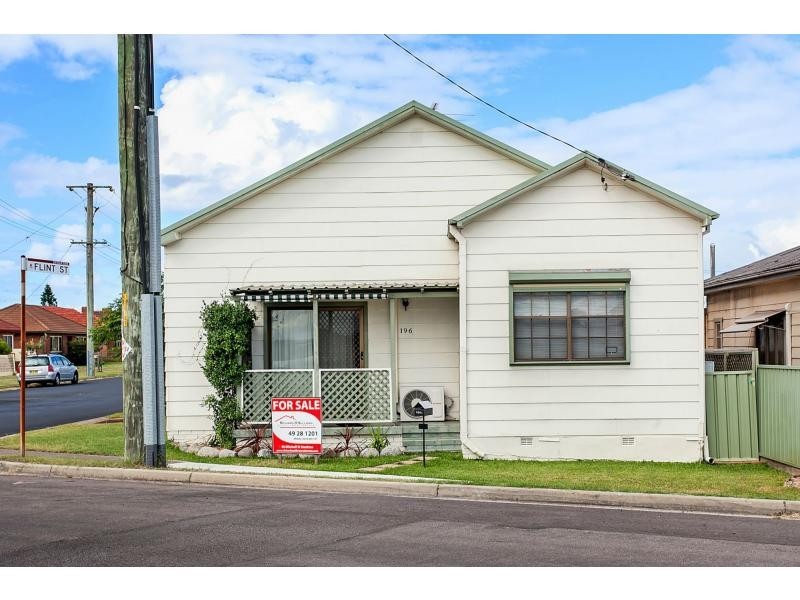196 Fullerton Street, Stockton NSW 2295
