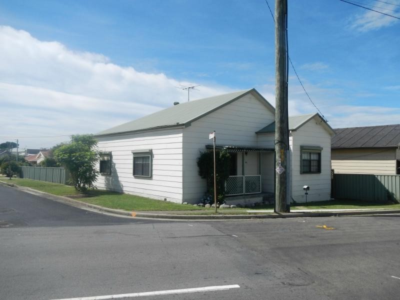 196 Fullerton Street, Stockton NSW 2295