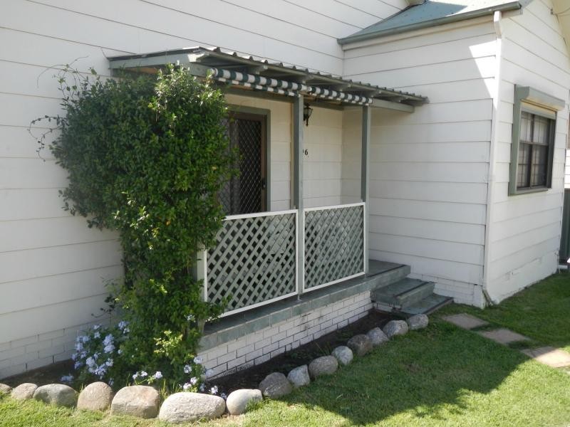 196 Fullerton Street, Stockton NSW 2295