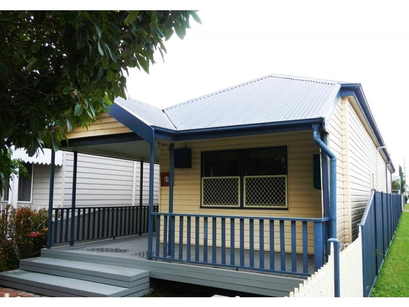 10 Douglas Street, Stockton NSW 2295