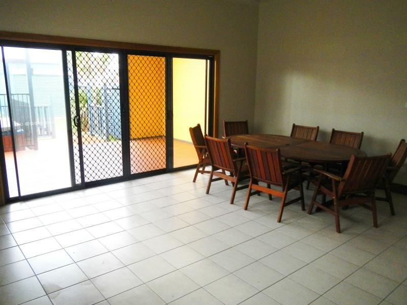 10 Douglas Street, Stockton NSW 2295