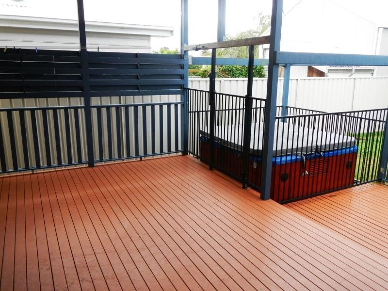 10 Douglas Street, Stockton NSW 2295