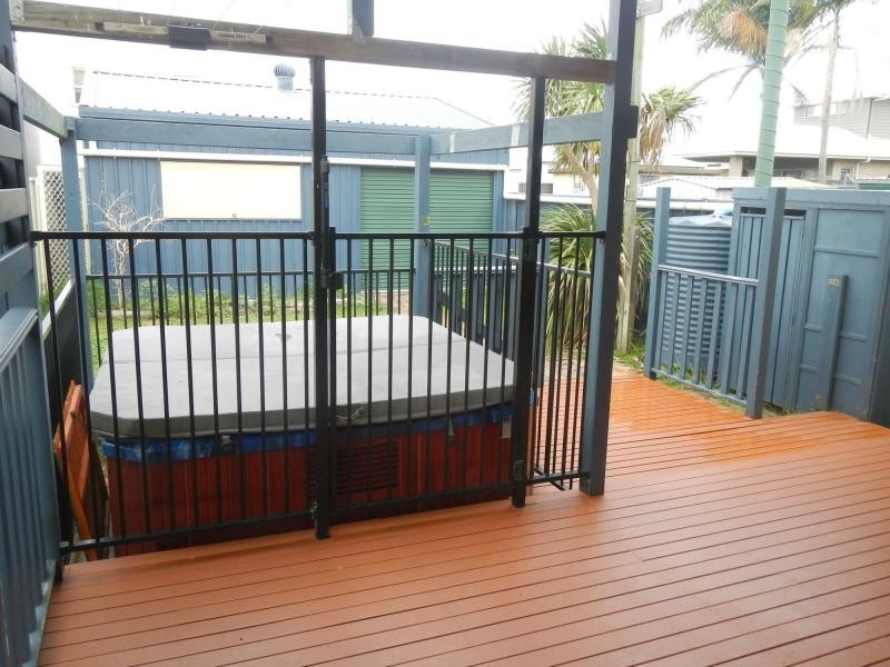 10 Douglas Street, Stockton NSW 2295