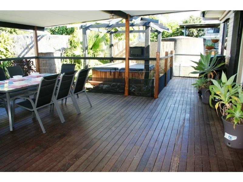 1854 Stapylton Jacobs Well Road, Jacobs Well QLD 4208