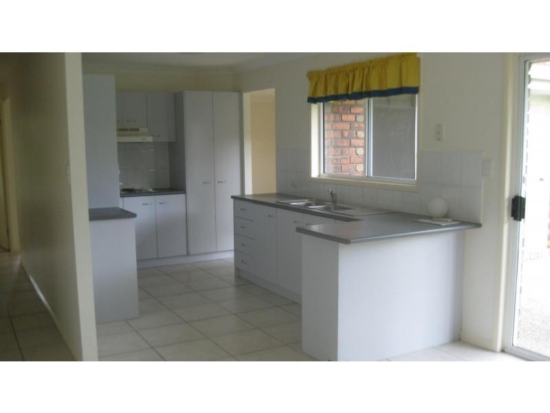 33 Halfway Drive, Ormeau QLD 4208